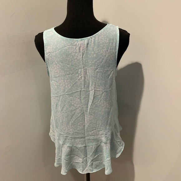 Vince Camuto Stillwater Leaf Pattern peplum Top XS - Picture 3 of 7
